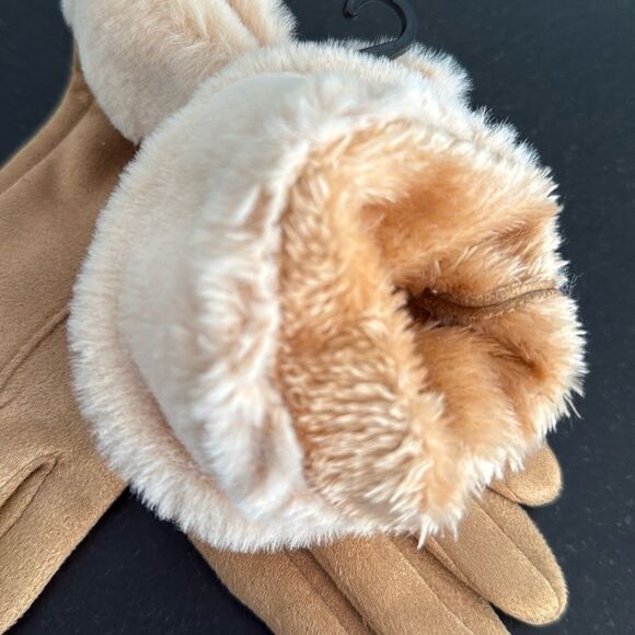 Khaki Warm Winter Touchscreen Gloves - Faux Suede & Faux Fur - Picture 5 of 7